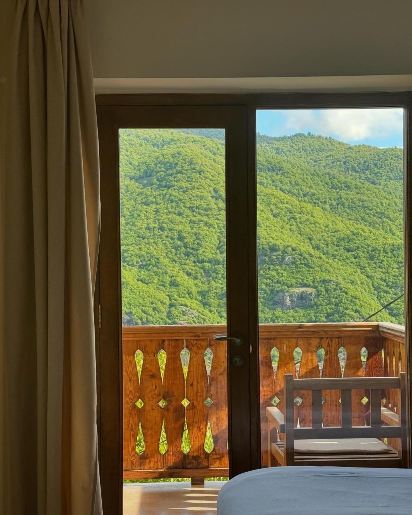 Verin Tun Dilijan Exterior foto